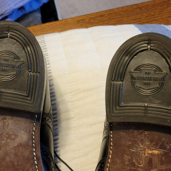 Florsheim Imperial Short Wing 92329 men's wingtip dress shoe. Size 10.5 - Picture 5 of 9